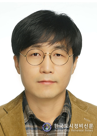 이상직 국회 미래연구원 부연구위원 이상직 국회 미래연구원 부연구위원