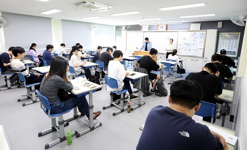 올해 국가공무원 경력채용 정보 통합 공개…2037명+α 채용 올해 국가공무원 경력채용 정보 통합 공개…2037명+α 채용