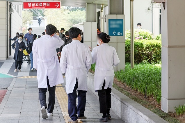 전공의 연속근무 단축 시범사업 착수…‘36시간’ → ‘24~30시간’ 전공의 연속근무 단축 시범사업 착수…‘36시간’ → ‘24~30시간’