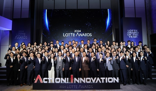 2024 롯데어워즈 개최 ‘롯데몰 웨스트레이크 하노이’ 대상 수상 2024 롯데어워즈 개최 ‘롯데몰 웨스트레이크 하노이’ 대상 수상