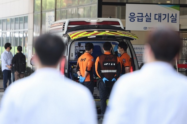 정부, 응급환자 이송체계 강화…중증응급환자 제때 병원 이송 정부, 응급환자 이송체계 강화…중증응급환자 제때 병원 이송