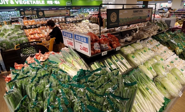 8월 소비자물가 2.0% ↑…3년 5개월 만에 최저 상승률 8월 소비자물가 2.0% ↑…3년 5개월 만에 최저 상승률