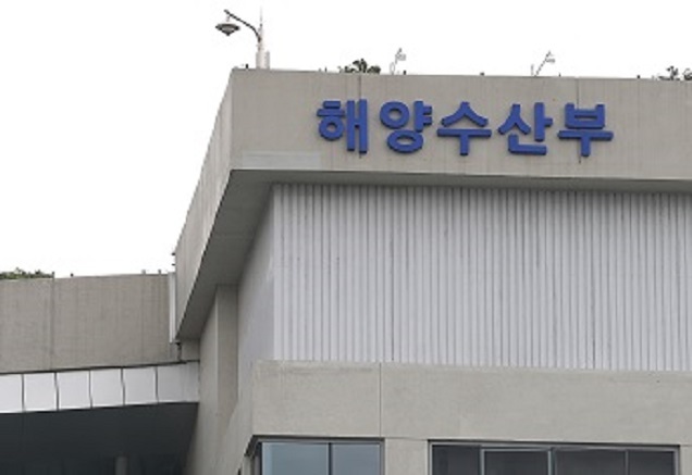 친환경연료 추진 크루즈선 국내 첫 입항 친환경연료 추진 크루즈선 국내 첫 입항