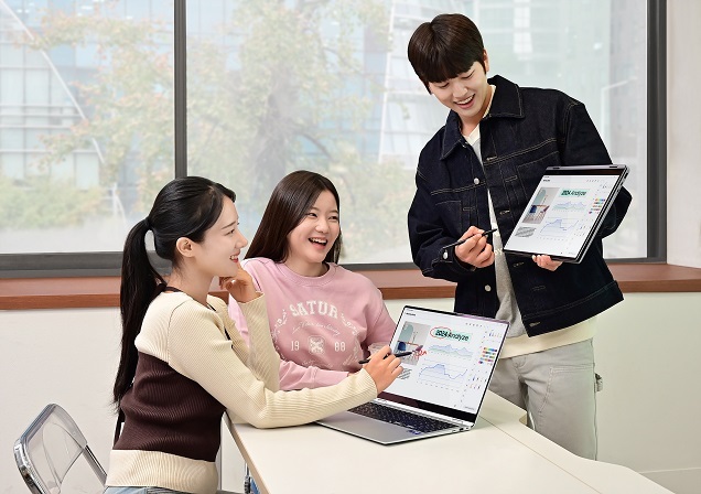 삼성전자, AI PC ‘갤럭시 북5 Pro 360’ 국내 출시 삼성전자, AI PC ‘갤럭시 북5 Pro 360’ 국내 출시