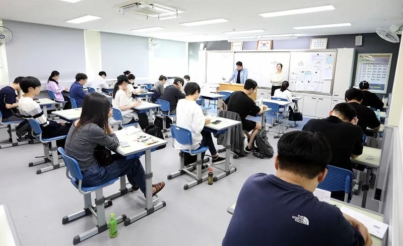 올해 국가공무원 경력채용 정보 통합 공개…2037명+α 채용 올해 국가공무원 경력채용 정보 통합 공개…2037명+α 채용