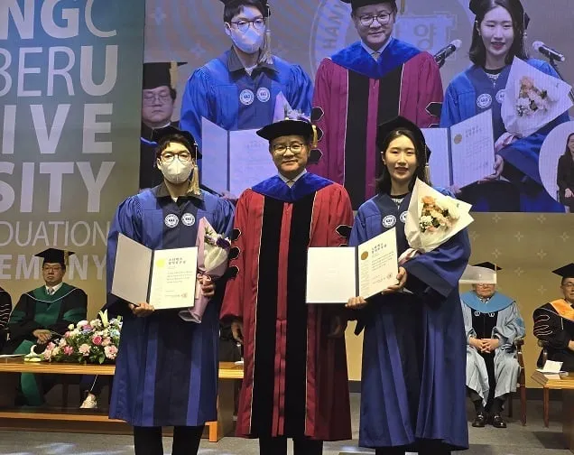 스타벅스의 조건 없는 학업 지원, 임직원 학사 배출 400명 넘어섰다 스타벅스의 조건 없는 학업 지원, 임직원 학사 배출 400명 넘어섰다