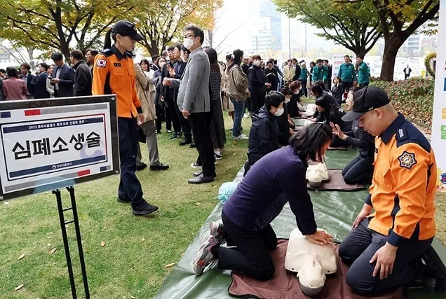 지난해 심정지 환자 구한 ‘영웅’ 6704명 …480명은 일반시민 지난해 심정지 환자 구한 ‘영웅’ 6704명 …480명은 일반시민