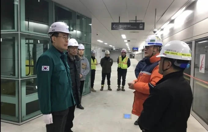 강희업 대광위원장,“빠르고 편리한 광역철도, 출퇴근 30분 시대 견인” 강희업 대광위원장,“빠르고 편리한 광역철도, 출퇴근 30분 시대 견인”