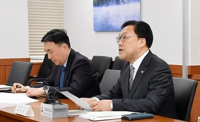 기재 1차관 “내수·수출 회복과 고용취약계층 맞춤형 지원 강화” 기재 1차관 “내수·수출 회복과 고용취약계층 맞춤형 지원 강화”