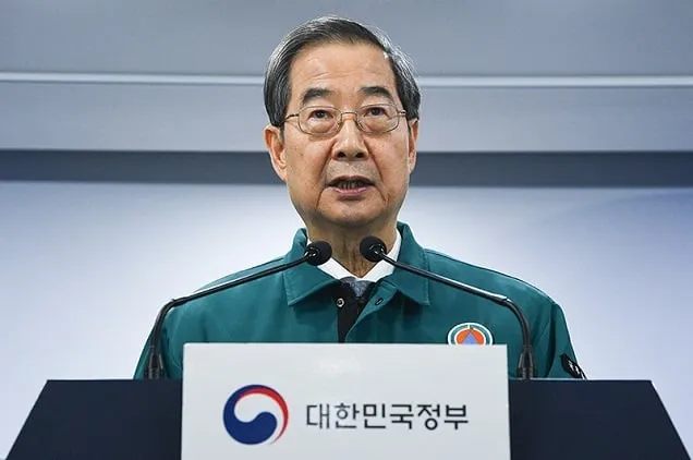 한 총리 “의대 2000명 증원…비수도권·소규모 의대에 집중 배정” 한 총리 “의대 2000명 증원…비수도권·소규모 의대에 집중 배정”