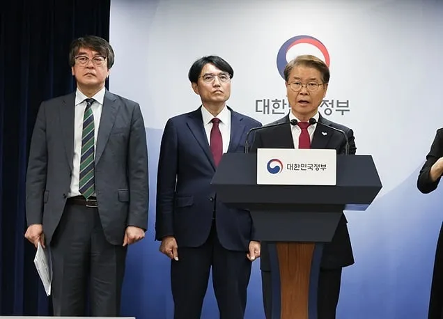 미조직근로자 지원체계 즉시 정비…“임기 내 노동법원 설치 추진” 미조직근로자 지원체계 즉시 정비…“임기 내 노동법원 설치 추진”