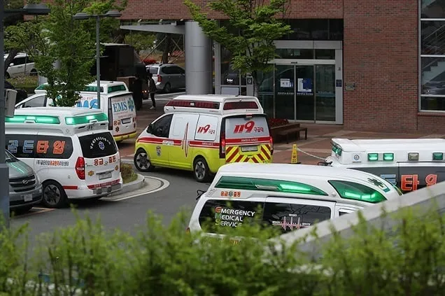 정부, 비상진료체계 유지에 예비비 775억 원 추가 투입 정부, 비상진료체계 유지에 예비비 775억 원 추가 투입