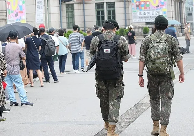 병사 특별휴가 제한근거 명확해진다…권익위, 군에 권고 병사 특별휴가 제한근거 명확해진다…권익위, 군에 권고