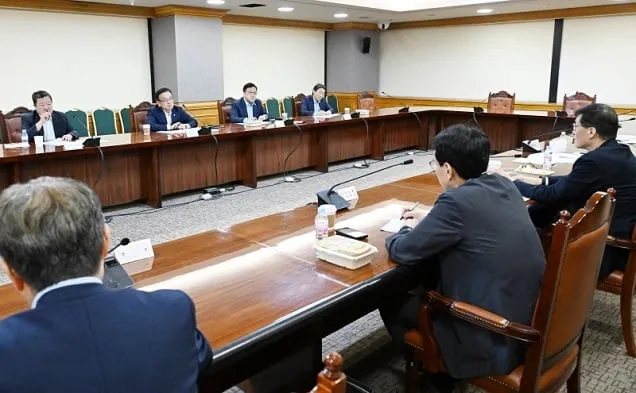 정부, 증시 조정 이례적 상황으로 판단…상황별 대응체계 유지 정부, 증시 조정 이례적 상황으로 판단…상황별 대응체계 유지