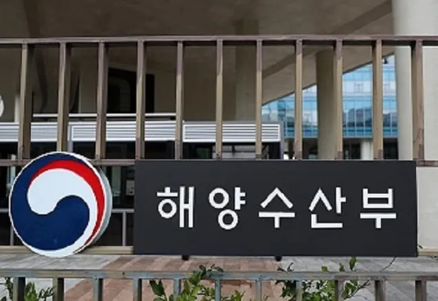 ‘국내 최초’ LNG 선박 벙커링·하역 동시작업 실증 성공 ‘국내 최초’ LNG 선박 벙커링·하역 동시작업 실증 성공