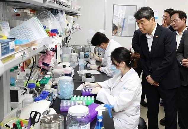 교육부·과기정통부·산업부, 지역발전 생태계 구축 힘 합친다 교육부·과기정통부·산업부, 지역발전 생태계 구축 힘 합친다