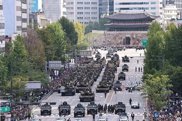 광화문 일대서 국민과 함께하는 국군의날 시가행진 펼쳐 광화문 일대서 국민과 함께하는 국군의날 시가행진 펼쳐