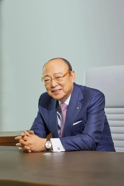 한화그룹 창립 72주년… 김승연 회장 “시류에 타협하지 않는 신념, 최고를 향한 끈질긴 집념” 한화그룹 창립 72주년… 김승연 회장 “시류에 타협하지 않는 신념, 최고를 향한 끈질긴 집념”